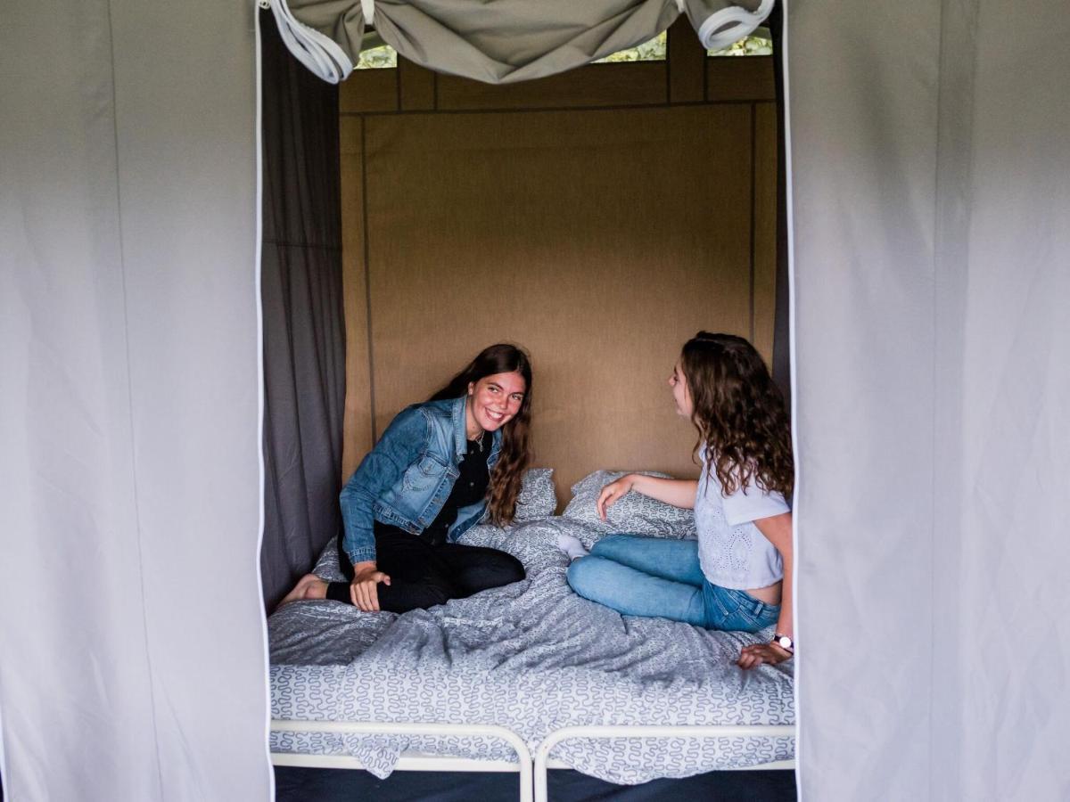 Nice Tent Lodge On A Campsite, Bordering The Forest, Luxembourg At 27 Km Medernach Bagian luar foto